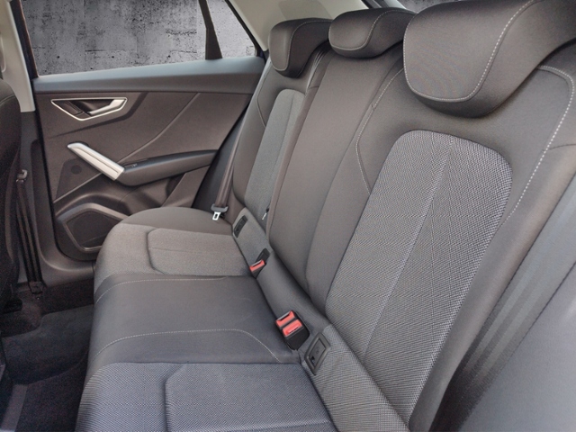 Q2 advanced 30 TFSI MATRIX/SHZ KLIMA ALU