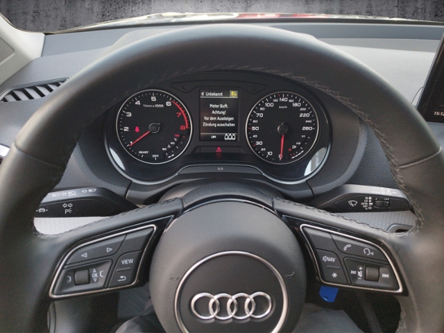 Q2 advanced 30 TFSI MATRIX/SHZ KLIMA ALU