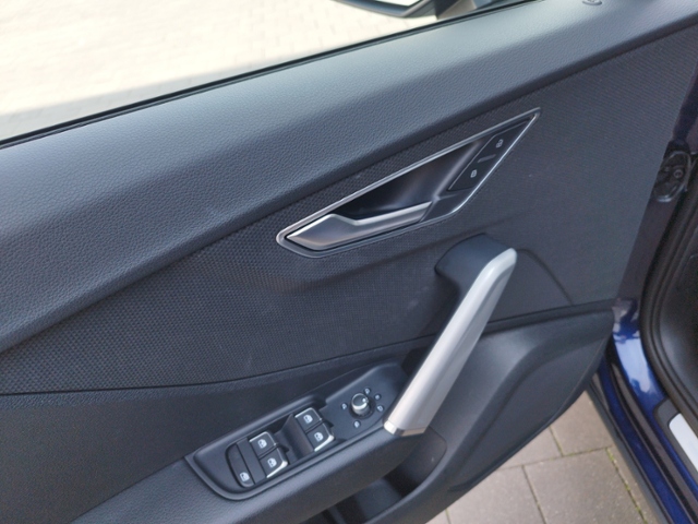 Q2 advanced 30 TFSI MATRIX/SHZ KLIMA ALU