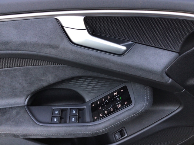A6 Avant edition one 2.0TDI quattro S tronic/PDC