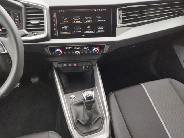 A1 Sportback advanced 30TFSI Navi/GRA/2-Zonen/3J