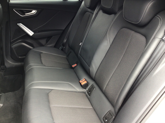 Q2 S line 35 TFSI NAV/Parken/SHZ KLIMA LED NAVI 