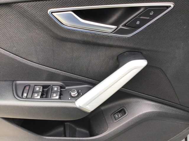 Q2 S line 35 TFSI NAV/Parken/SHZ KLIMA LED NAVI 