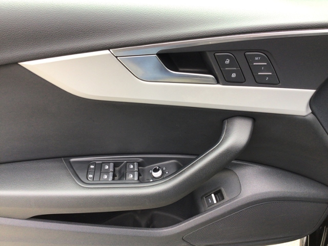 A4 Avant adva 40TDI qua S tron/AHK/APS/ACC/Leder