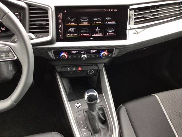 A1 Sportback S line 25 TFSI S tronic 2-Zonen/SHZ