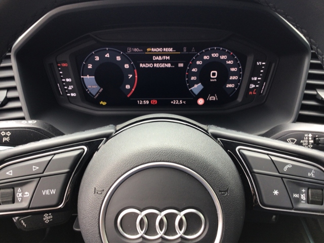 A1 Sportback advanced 30 TFSI NAV/SHZ/2-Zonen KL