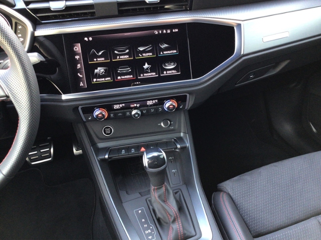 Q3 advanced 40 TFSI S tronic quattro KLIMA LED N