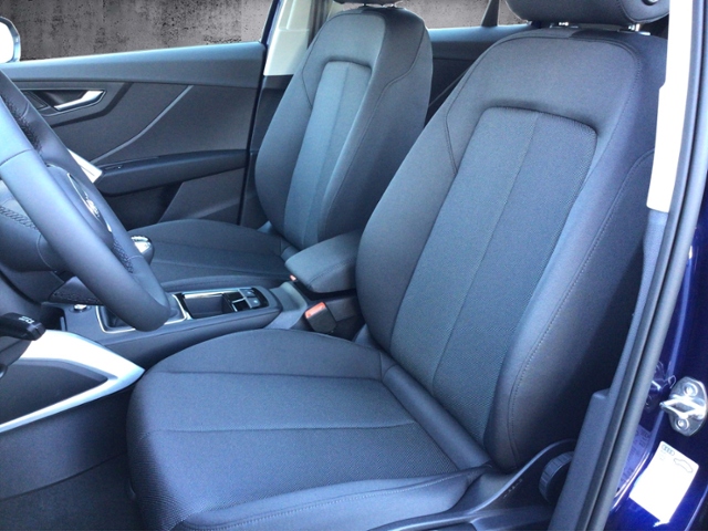 Q2 30 TFSI Parken/SHZ/LED KLIMA LED ALU