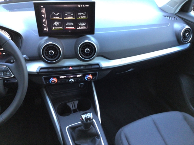 Q2 30 TFSI Parken/SHZ/LED KLIMA LED ALU