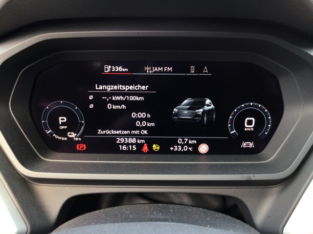 Q4 e-tron 40 S line/NAV/PANO KLIMA LED ALU