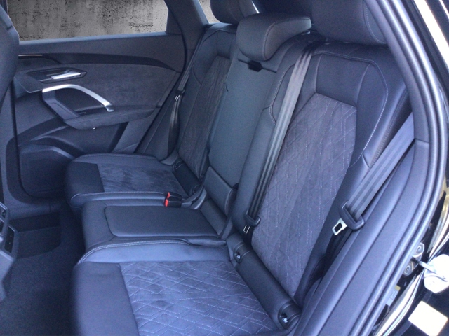 Q5 2.0 TFSI quattro S-tronic S line/MATRIX KLIMA