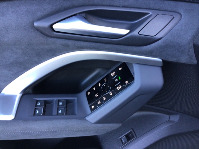 Q5 2.0 TFSI quattro S-tronic S line/MATRIX KLIMA