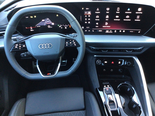 Q5 2.0 TFSI quattro S-tronic S line/MATRIX KLIMA