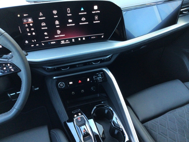Q5 2.0 TFSI quattro S-tronic S line/MATRIX KLIMA