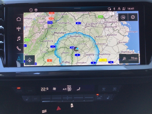 Q4 e-tron 40 S line/STH/NAV KLIMA LED NAVI