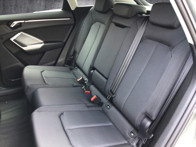 Q3 advanced 35 TFSI S-tronic LED/2-Zonen KLIMA A