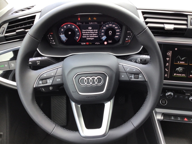 Q3 advanced 35 TFSI S-tronic LED/2-Zonen KLIMA A