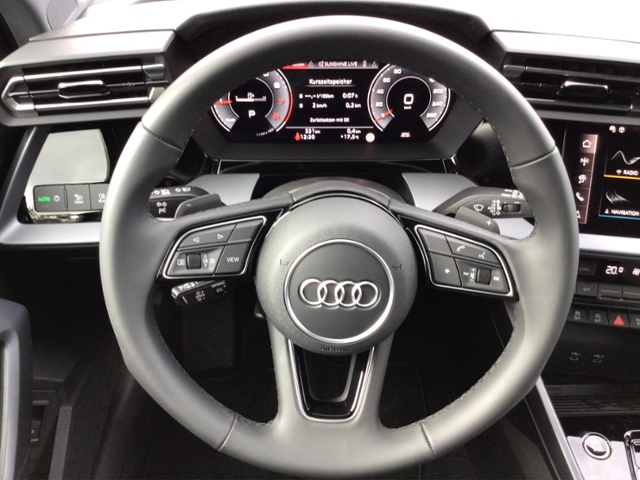 A3 allstreet 1.5TFSI S tronic Navi/ACC/RFK/SHZ/C