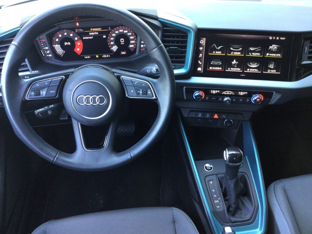 A1 Sportback 25 TFSI S-tronic LED/2-Zonen/PDC KL