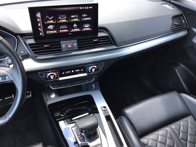 Q5 45TFSI qua edition one S line/Matrix/Business