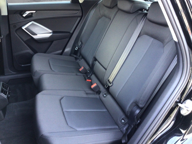 Q3 S line 40 TFSI quattro S-tronic KLIMA LED ALU