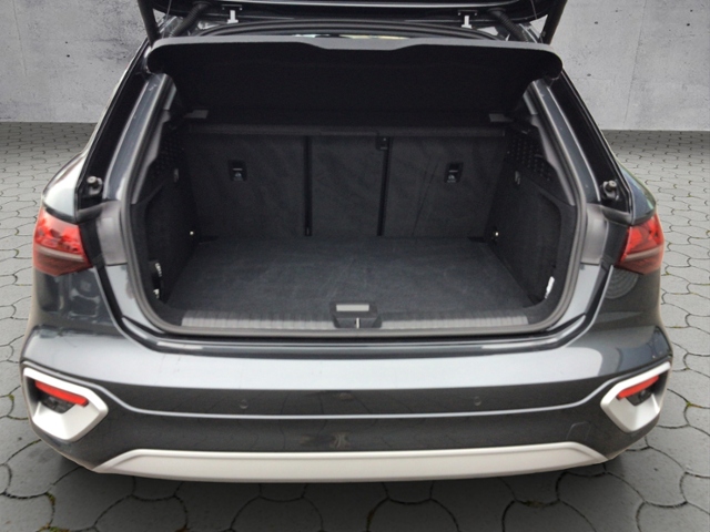 A3 allstreet 35TFSI Navi/AHK/Matrix/HuD/Leder/AC