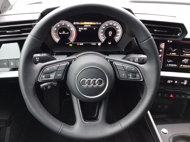 A3 allstreet 35TFSI Navi/AHK/Matrix/HuD/Leder/AC