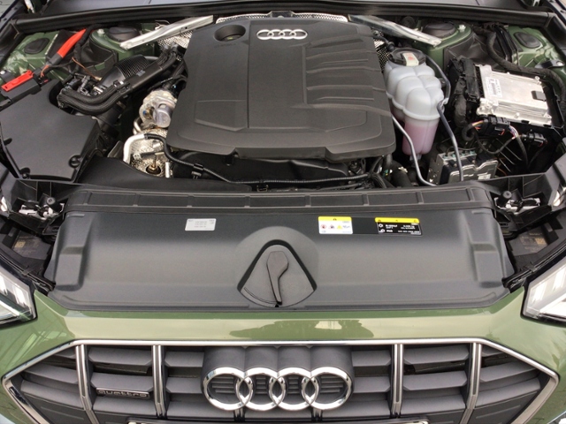 A4 allroad 40 TDI quattro S-tronic AHK ** Busine