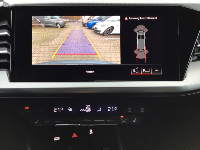 Q4 e-tron 50 quattro STH/NAV/ACC KLIMA LED LEDER