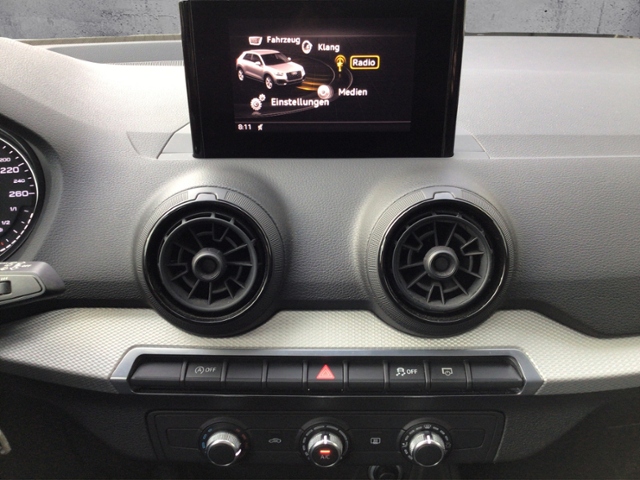 Q2 1.4 TFSI GRA KLIMA