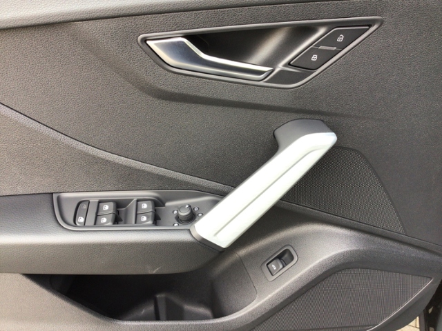 Q2 advanced 35 TFSI S-tronic Parken/SHZ KLIMA LE