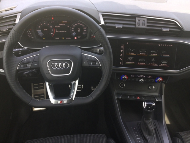 Q3 S line 35 TFSI S-tronic ACC/SHZ KLIMA LED LED