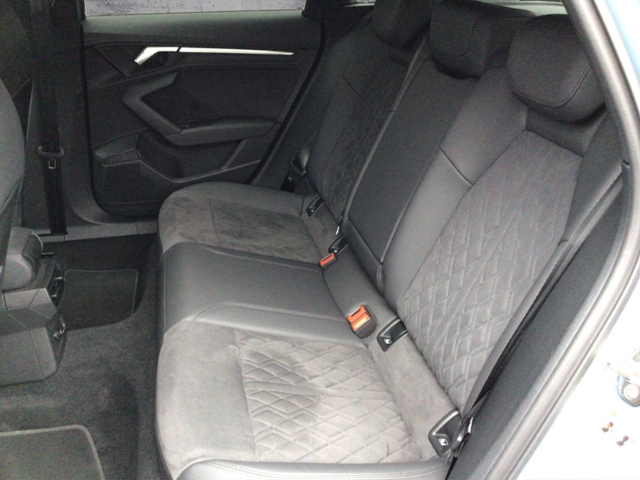 RS3 Sportback 2.5 TFSI quattro S-tronic DCC/HUD/