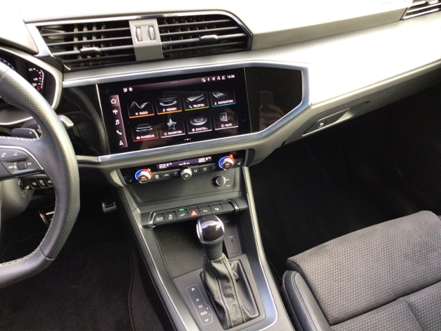 Q3 Sportback S line 45 TFSIe S-tronic MATRIX/NAV