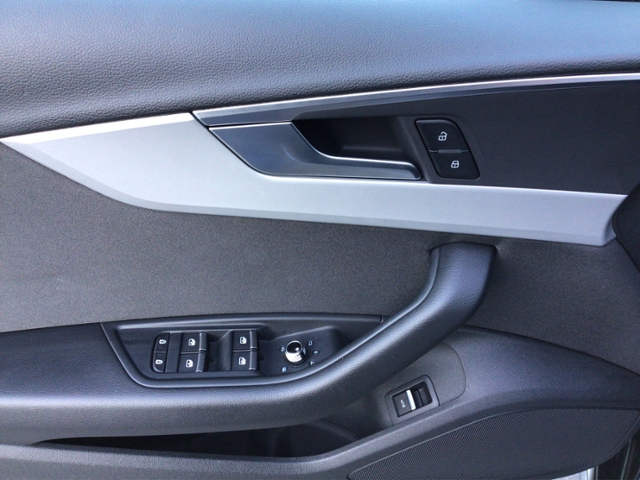 A4 Avant S line 40 TDI quattro S-tronic KLIMA LE