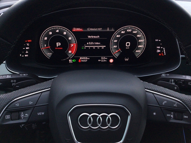 SQ8 4.0 TFSI quattro S-tronic KLIMA LED NAVI ALU