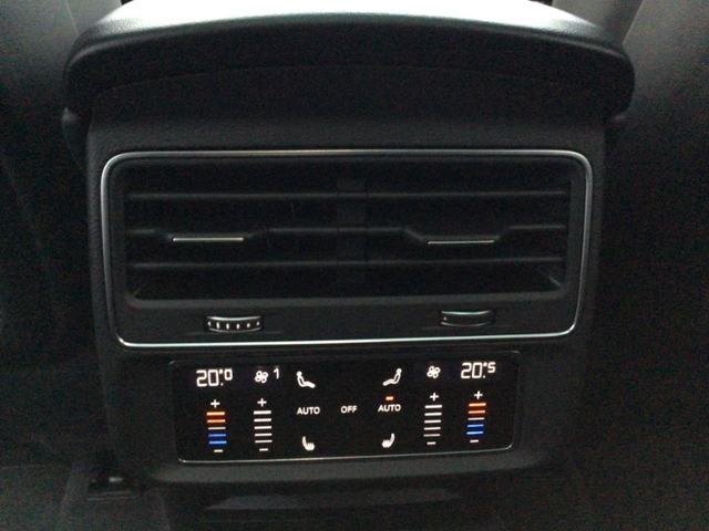 SQ8 4.0 TFSI quattro S-tronic KLIMA LED NAVI ALU