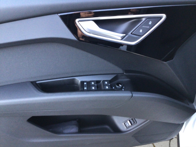 Q4 Sportback e-tron S-line 40 MATRIX/ACC/NAV/STH