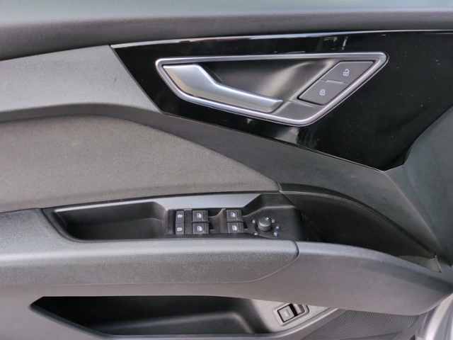 Q4 e-tron 35 55kWh STH/EL.HECK/SHZ