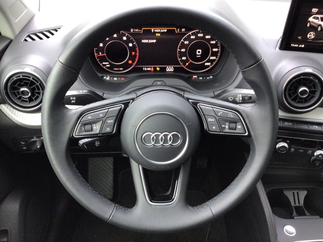 Q2 advanced 35 TFSI NAV/SHZ/Parken KLIMA LED NAV