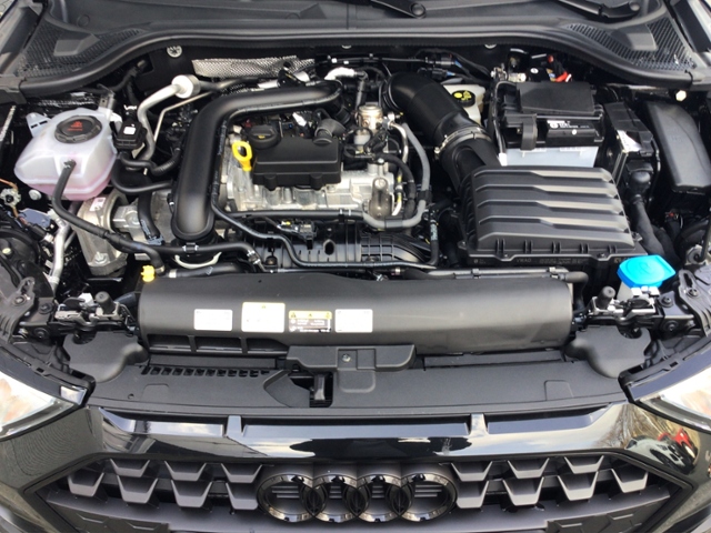 A1 Sportback 25 TFSI S-tronic S-LINE/NAV/SHZ