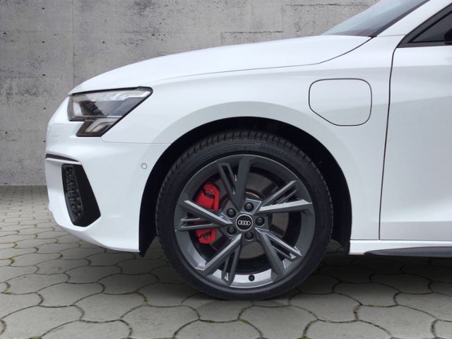 A3 Sportback 45 TFSIe S-LINE/LED/RFK/NAV
