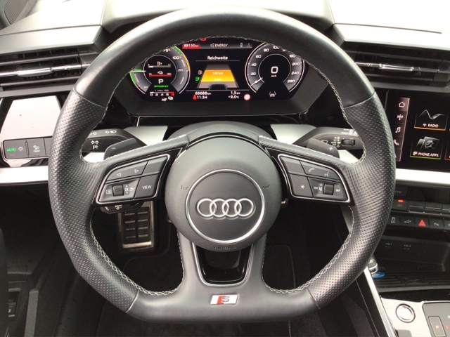 A3 Sportback 45 TFSIe S-LINE/LED/RFK/NAV