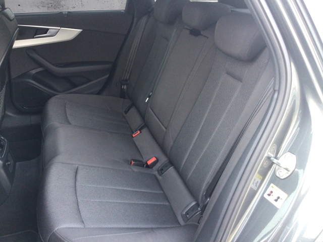 A4 Avant 40TDI S-tron 5JG/S-LINE/PANO/EL.HECKKL.