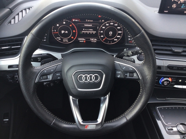Q7 3.0 TDI qua tiptron/Matrix/7-Sitze/STHZ quatt