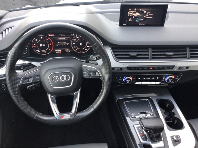 Q7 3.0 TDI qua tiptron/Matrix/7-Sitze/STHZ quatt