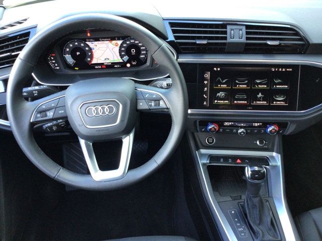 Q3 advanced 35TFSI S tronic/Navi/RFK/ACC KLIMA