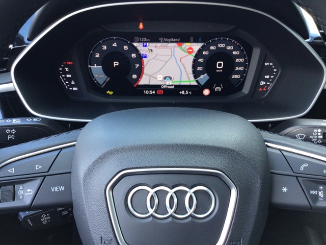 Q3 advanced 35TFSI S tronic/Navi/RFK/ACC KLIMA