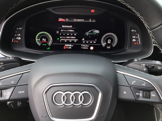 Q7 55TFSIe qua Tiptr. S-LINE/AHK/MATRIX/HUD/PANO