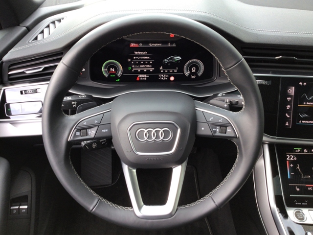 Q7 55TFSIe qua Tiptr. S-LINE/AHK/MATRIX/HUD/PANO